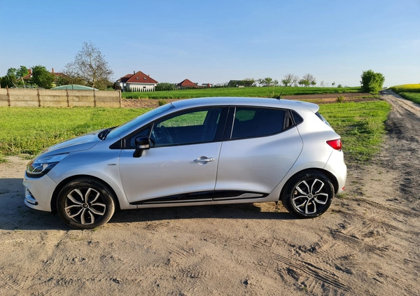 Renault Clio cena 37800 przebieg: 44000, rok produkcji 2019 z Leszno małe 46